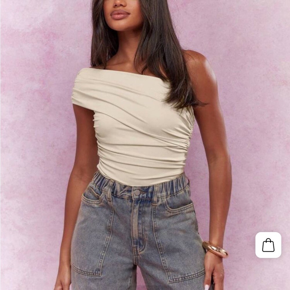 Missguided Women’s asymmetrical Bodysuit — Cream